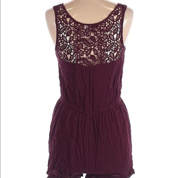 Cape Juby, Floral Embroidery on Front Romper Genoese Lace Back, Women’s Small - Picture 2 of 13